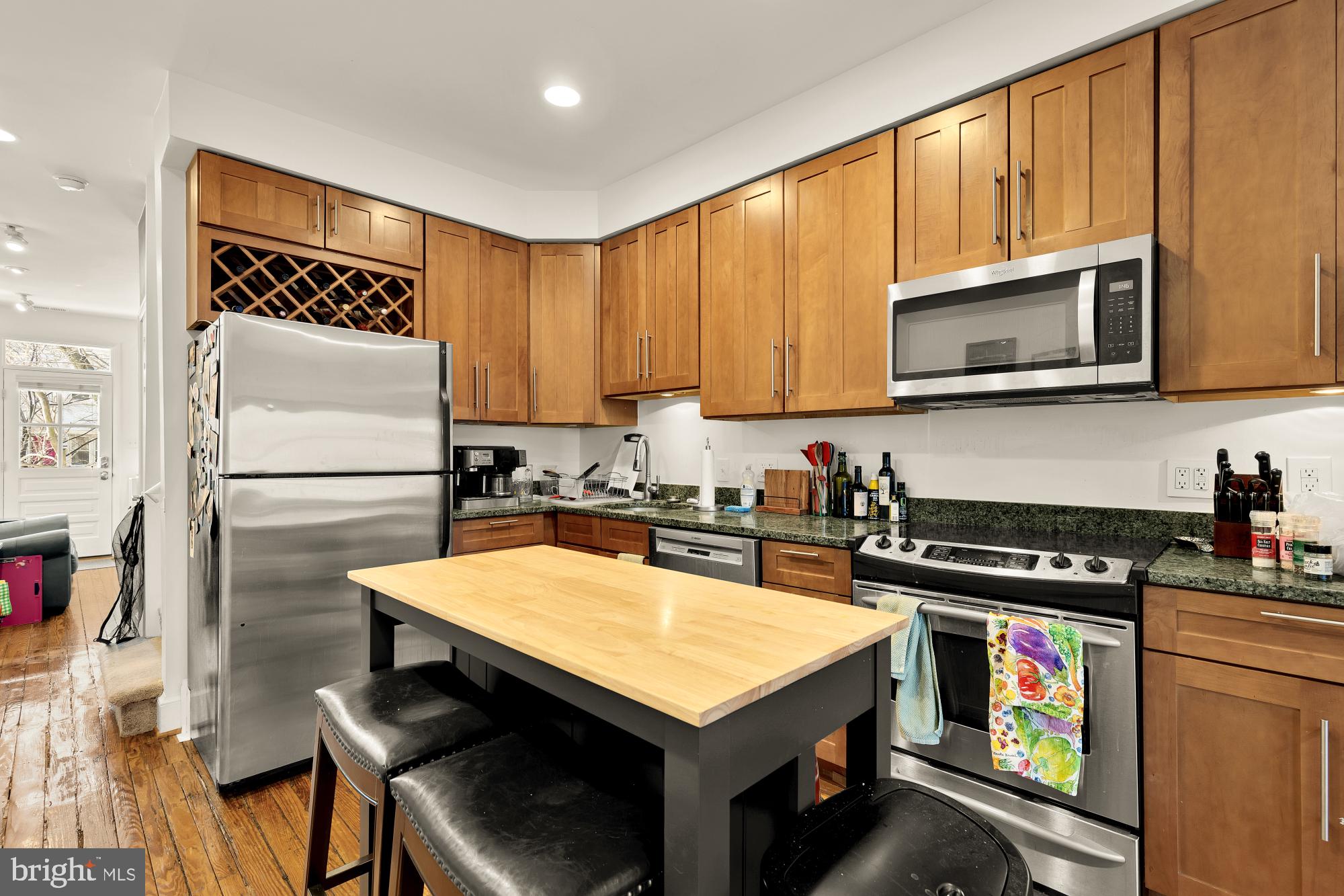 1905 17th Street Northwest Washington, DC 20009 - Photo 5 of 34 Large kitchen, tons of storage, SS appliances