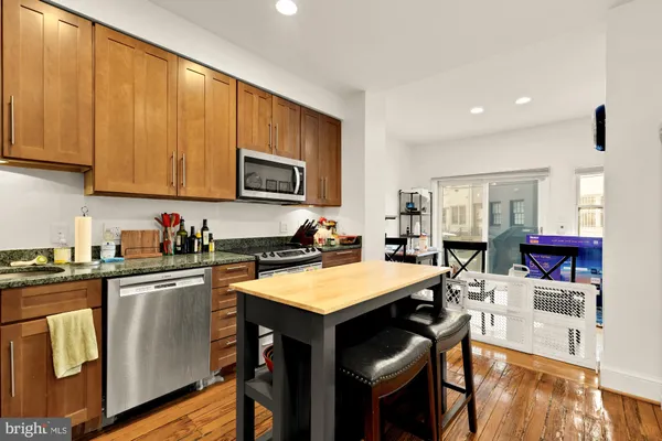 $1,100,000 | 1905 17th Street Northwest, Washington, DC 20009