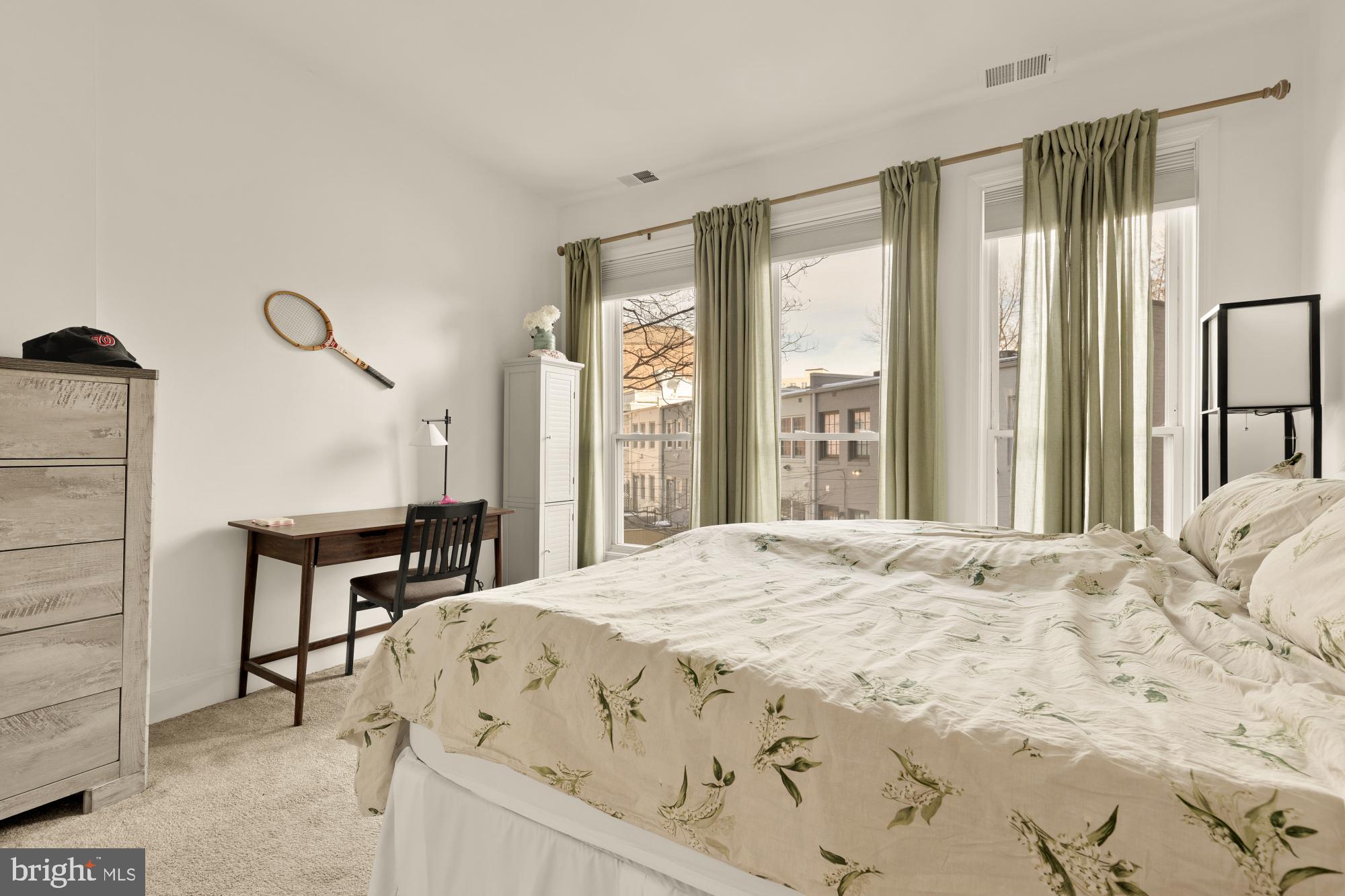 1905 17th Street Northwest Washington, DC 20009 - Photo 10 of 34 Primary bedroom