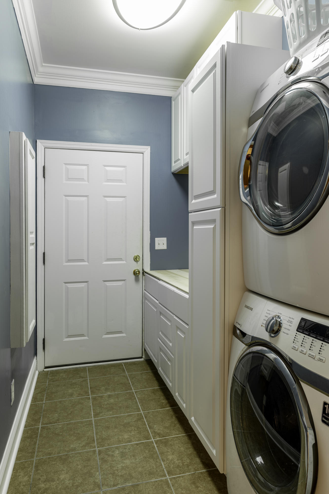 1304 Fenwick Plantation Road Johns Island, SC 29455 - Photo 16 of 21 8_Wash Room
