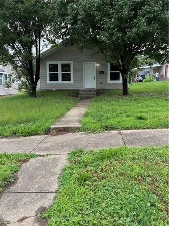 $239,900 | 325 West Market Street, Warrensburg, MO 64093