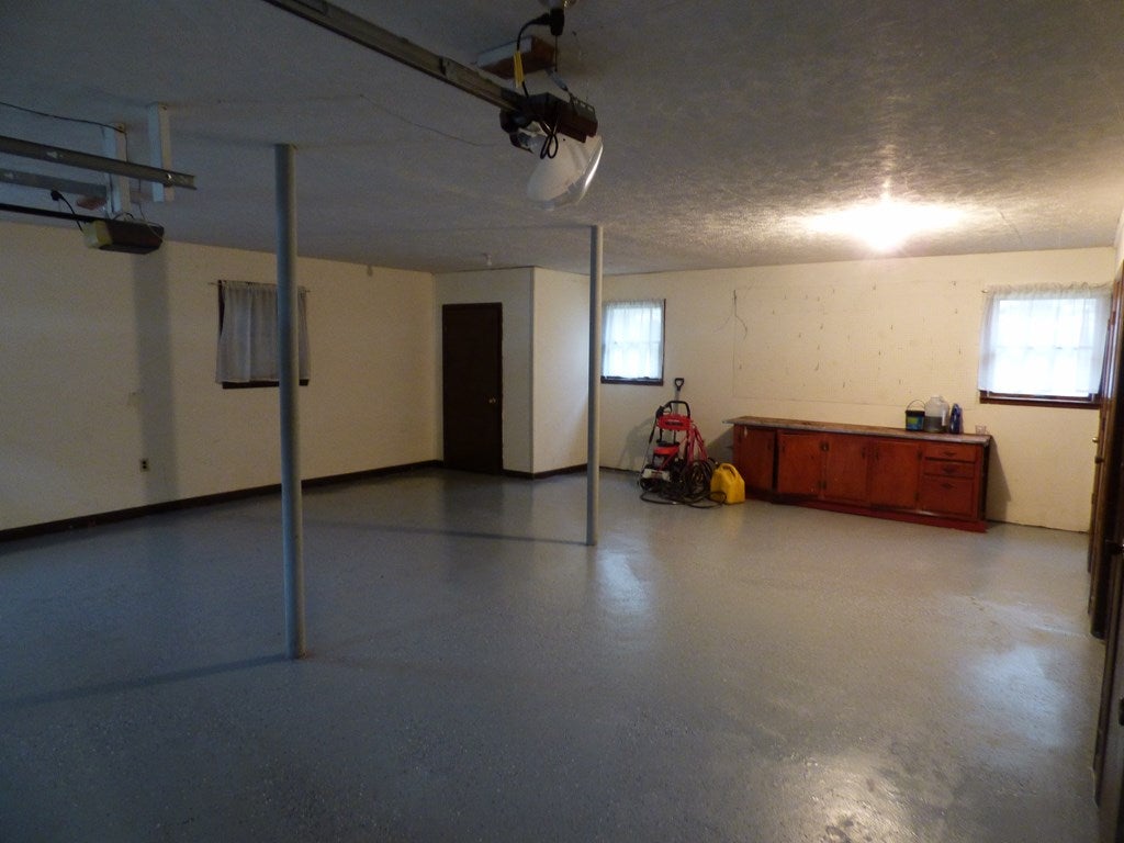 585 Whispering Pines Road Max Meadows, VA 24360 - Photo 30 of 37 Gallery Image 30