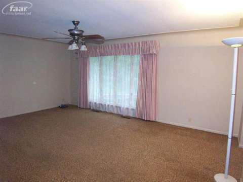 14336 Duffield Road Montrose, MI 48457 - Photo 8 of 15 20416114-7.JPG