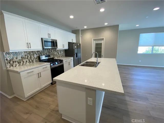 $2,750 | 1748 East Holguin Street, Lancaster, CA 93535