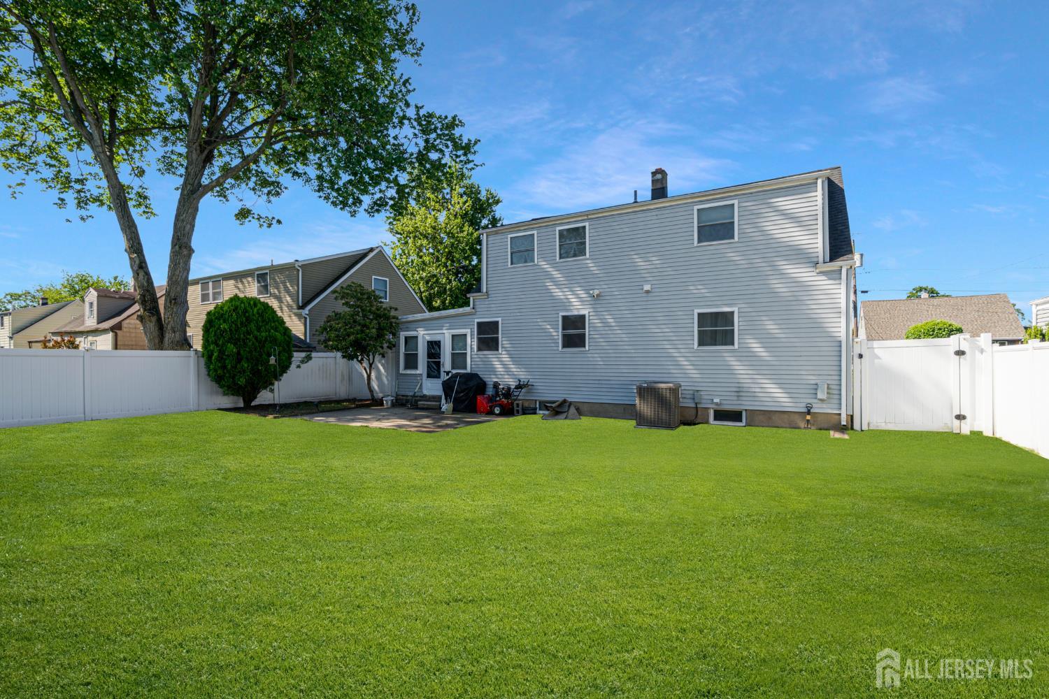 420 Decatur Avenue Middlesex, NJ 08846 - Photo 23 of 26
