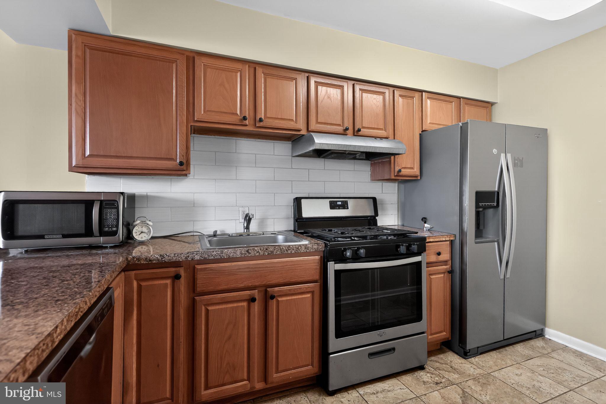 1964 East Oak Road, Unit E1 Vineland, NJ 08361 - Photo 11 of 16