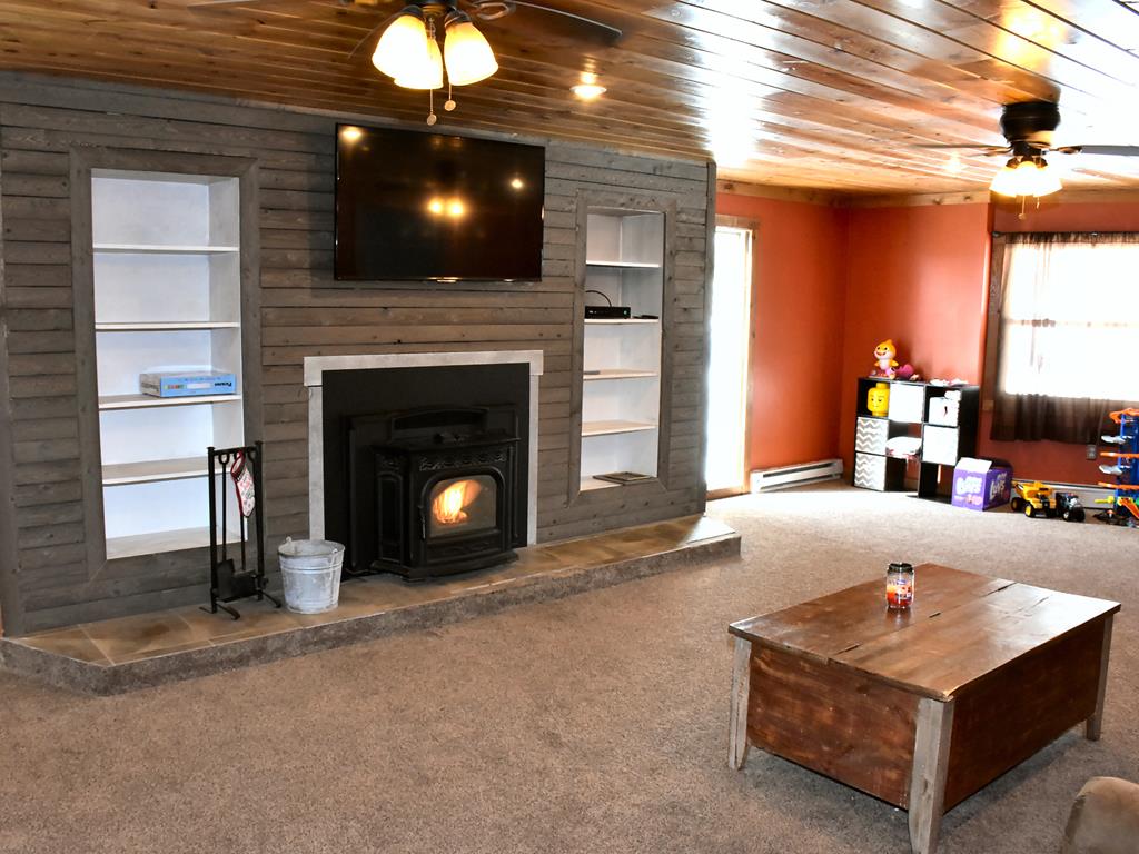 33025 Guys Mills Road Townville, PA 16360 - Photo 12 of 24