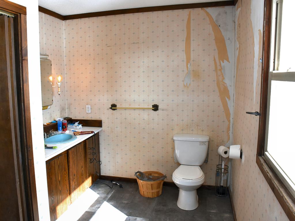 33025 Guys Mills Road Townville, PA 16360 - Photo 17 of 24