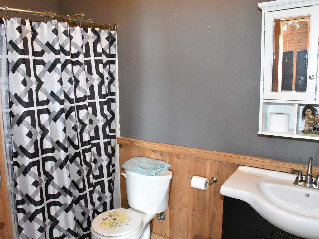 33025 Guys Mills Road Townville, PA 16360 - Photo 23 of 24