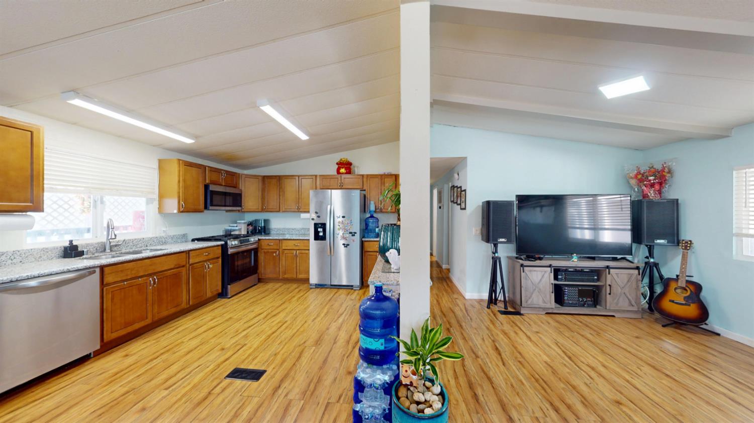 8200 Jantzen Road, Unit 8 Modesto, CA 95357 - Photo 8 of 23