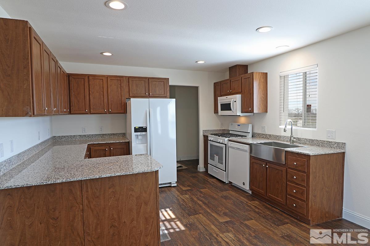 201 Mason Road Fernley, NV 89408 - Photo 8 of 25 Photo 8