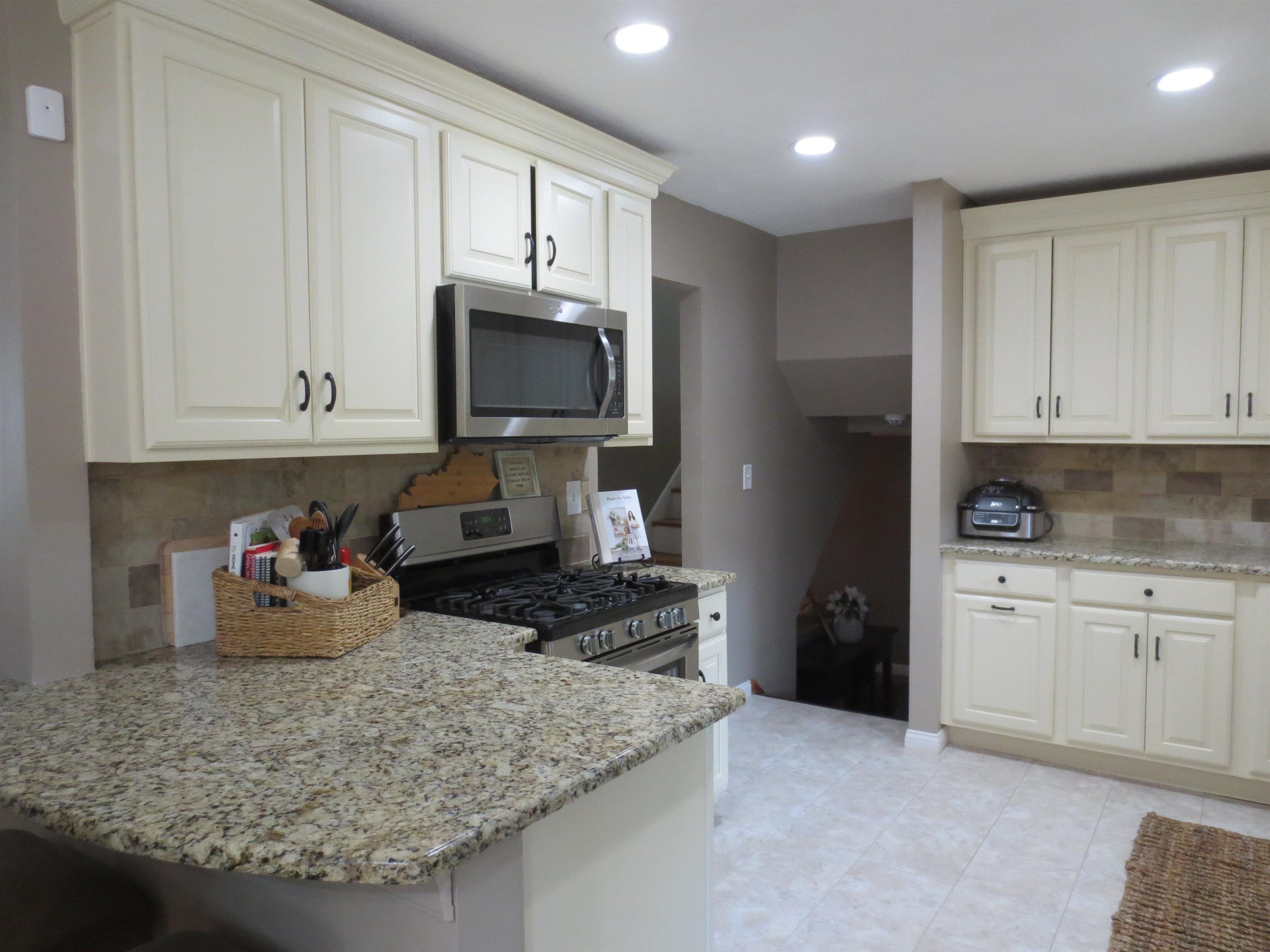 577 Fairwood Road Huntington, WV 25705 - Photo 9 of 22 Gallery Image 9