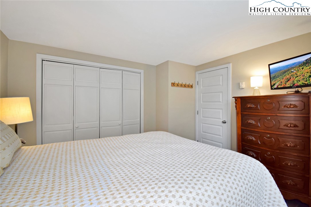 149 Slope View Road, Unit E23 Sugar Mountain, NC 28604 - Photo 24 of 39 Gallery Image 24