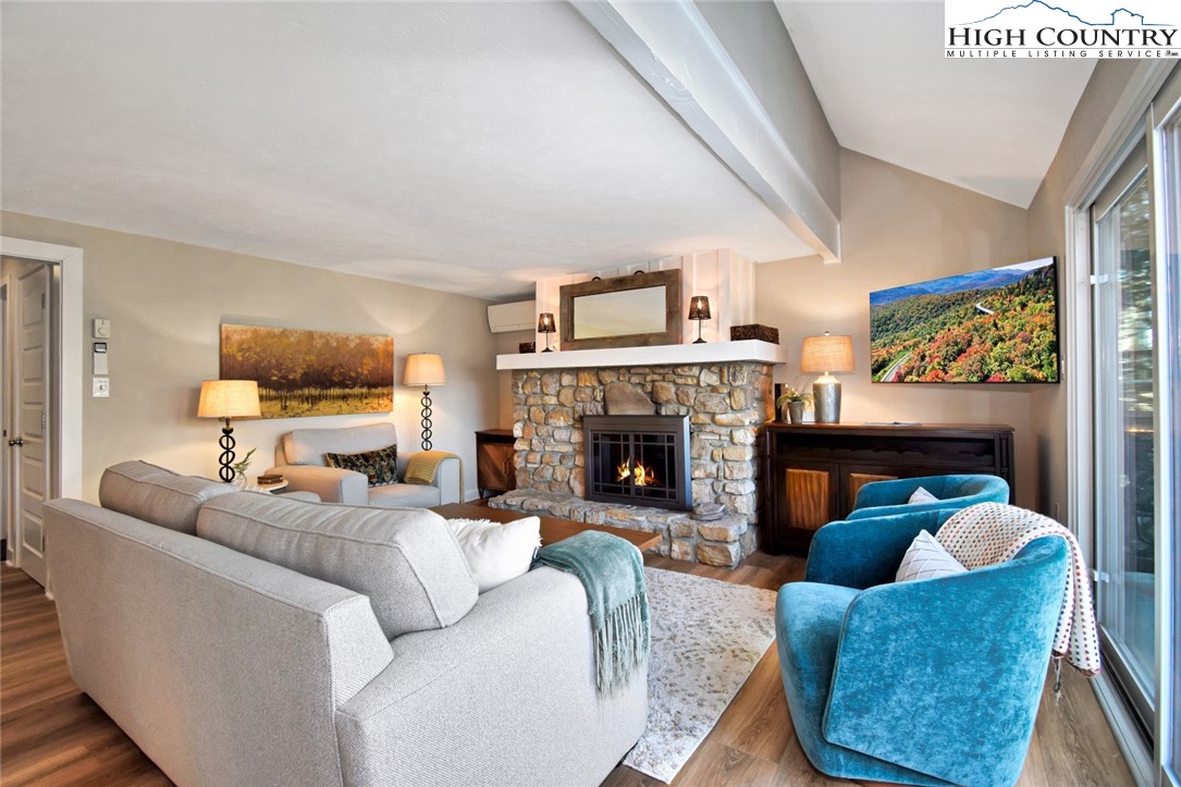 149 Slope View Road, Unit E23 Sugar Mountain, NC 28604 - Photo 7 of 39 Gallery Image 7