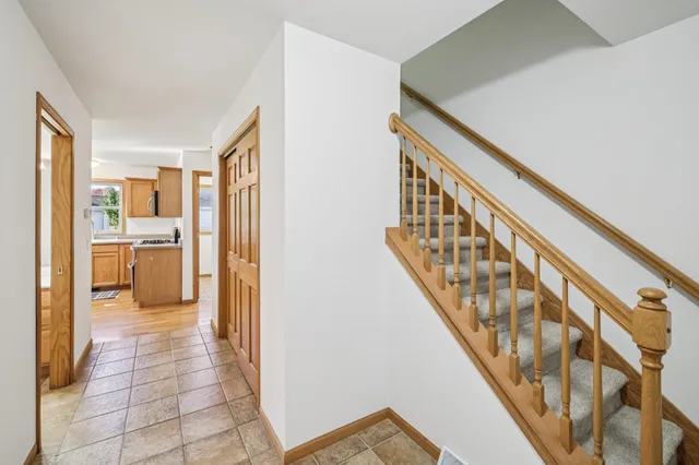 $414,900 | 633 Stonehaven Drive, Sun Prairie, WI 53590