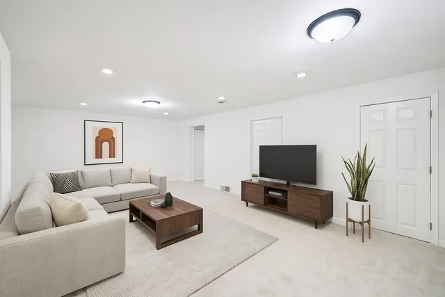 $414,900 | 633 Stonehaven Drive, Sun Prairie, WI 53590