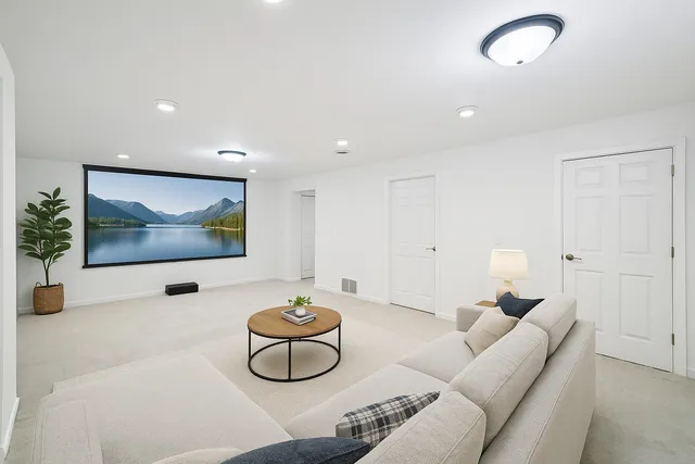 $414,900 | 633 Stonehaven Drive, Sun Prairie, WI 53590