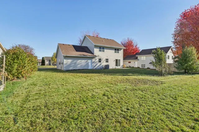 $414,900 | 633 Stonehaven Drive, Sun Prairie, WI 53590