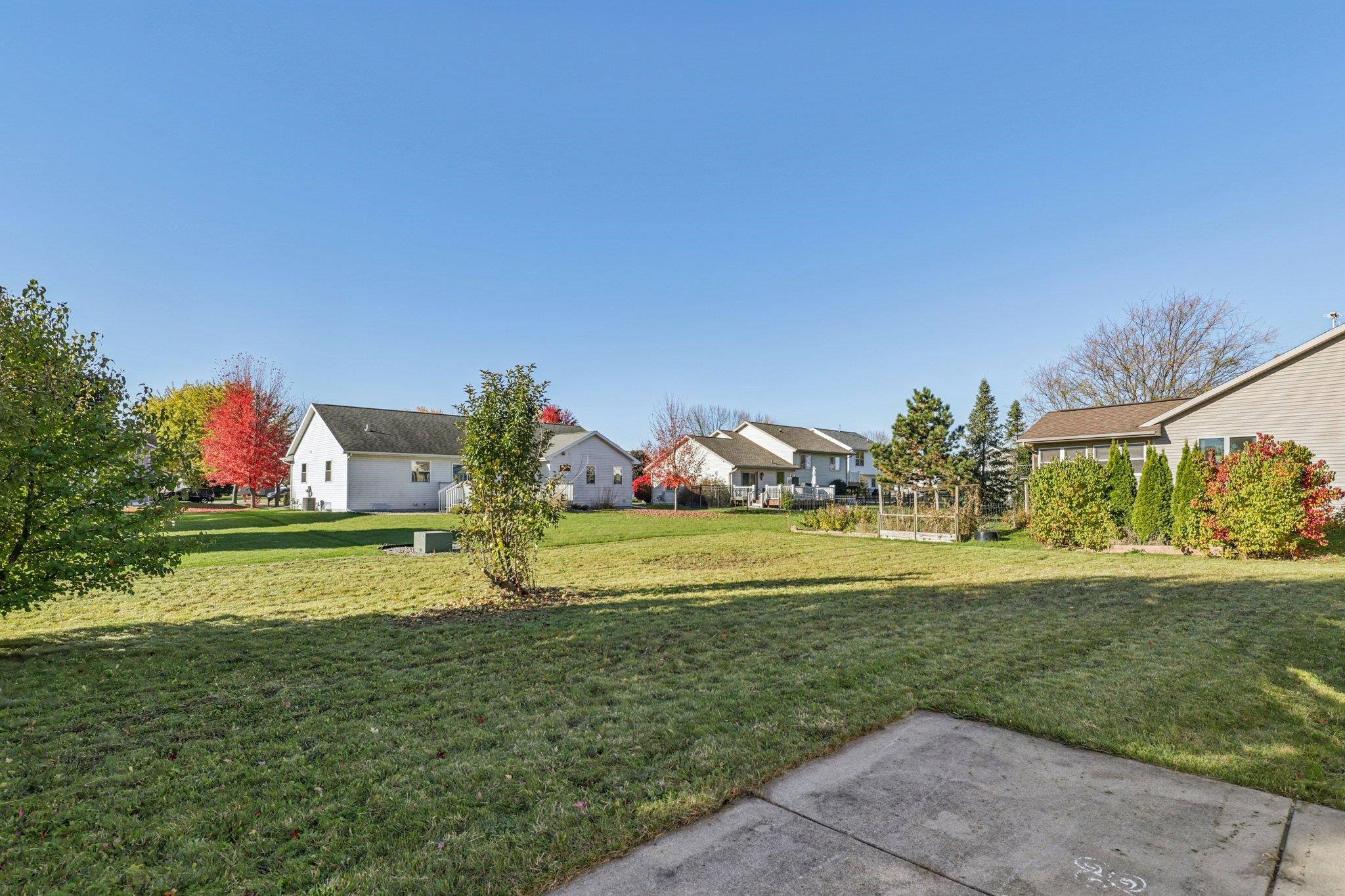 633 Stonehaven Drive Sun Prairie, WI 53590 - Photo 28 of 32