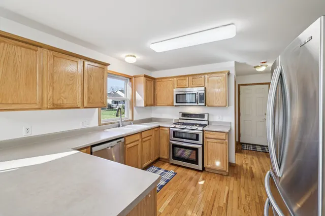 $414,900 | 633 Stonehaven Drive, Sun Prairie, WI 53590