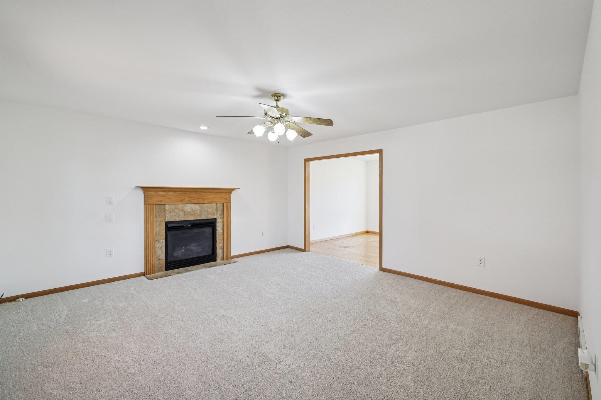 633 Stonehaven Drive Sun Prairie, WI 53590 - Photo 9 of 32