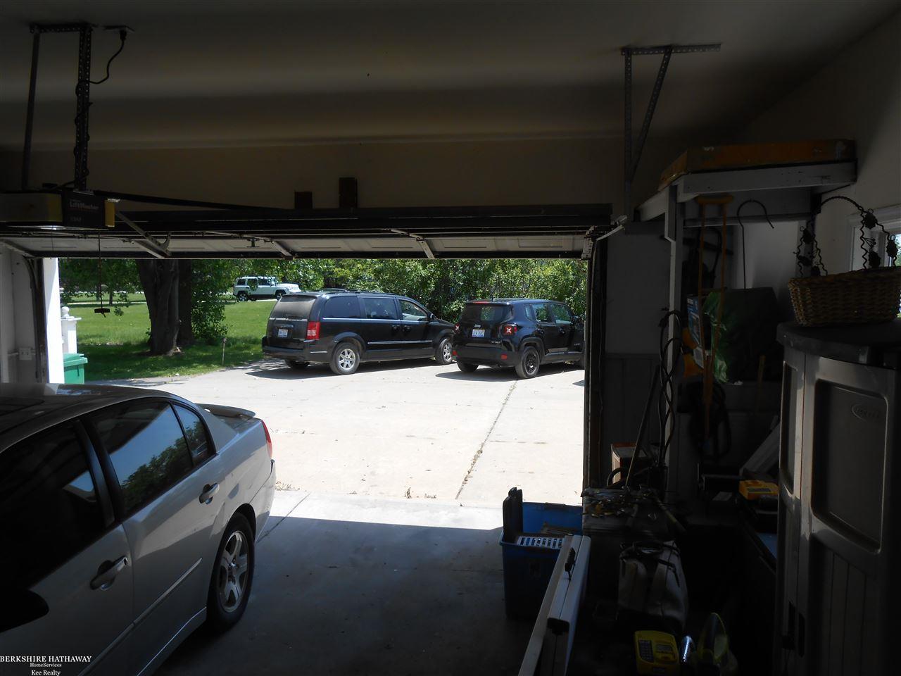 21820 Pratt Road Armada, MI 48005 - Photo 8 of 40 31322374-7.JPG