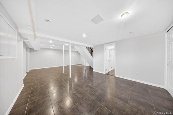 167 Old Mill Road Manhasset, NY 11030 - Photo 17 of 26