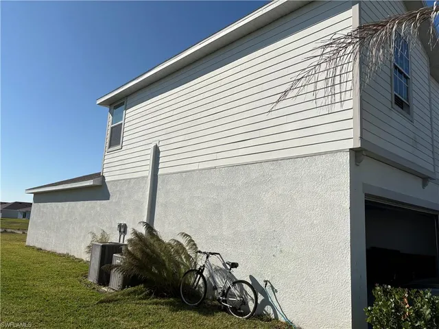 $399,900 | 19891 Green Pasture Road, Lehigh Acres, FL 33936