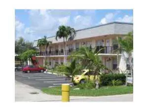 $1,850 | 405 North Cypress Drive, Unit 5, Tequesta, FL 33469