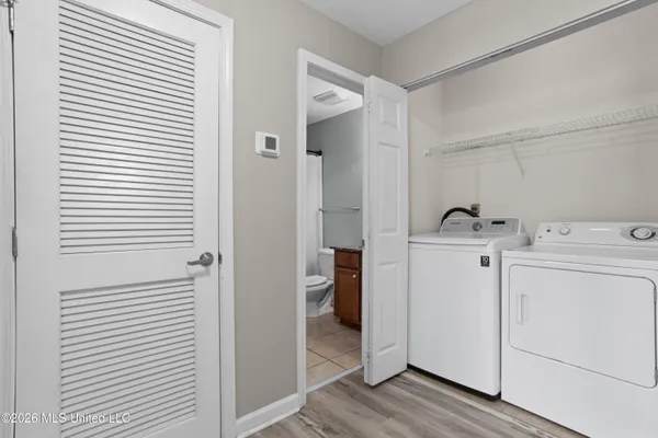 $2,100 | 2421 Beachview Drive, Unit H06, Ocean Springs, MS 39564