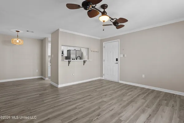 $2,100 | 2421 Beachview Drive, Unit H06, Ocean Springs, MS 39564