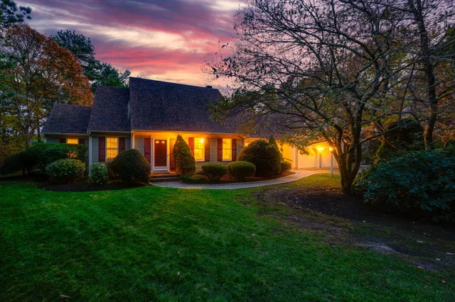 $1,549,900 | 86 Greenland Circle, East Dennis, MA 02660