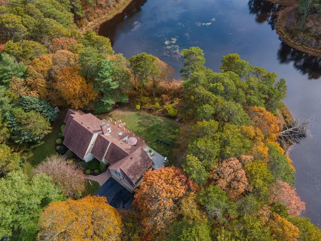 $1,549,900 | 86 Greenland Circle, East Dennis, MA 02660