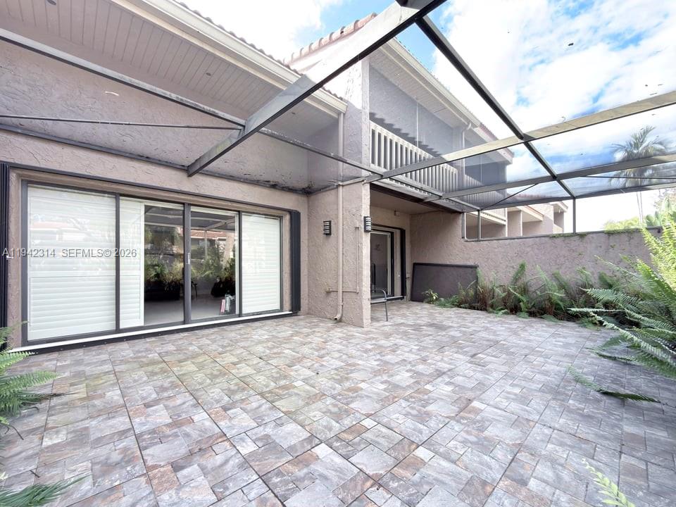 205 Bonnie Brae Way, Unit 33 Hollywood, FL 33021 - Photo 33 of 43 a view of a house with a patio