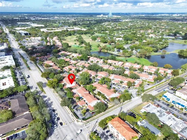 $458,000 | 205 Bonnie Brae Way, Unit 33, Hollywood, FL 33021