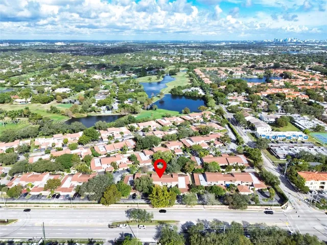 $458,000 | 205 Bonnie Brae Way, Unit 33, Hollywood, FL 33021