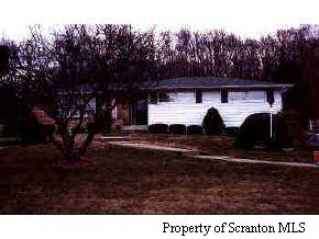 2137 Sunset Road Moscow, PA 18444 - Photo 1 of 4 Gallery Image 1
