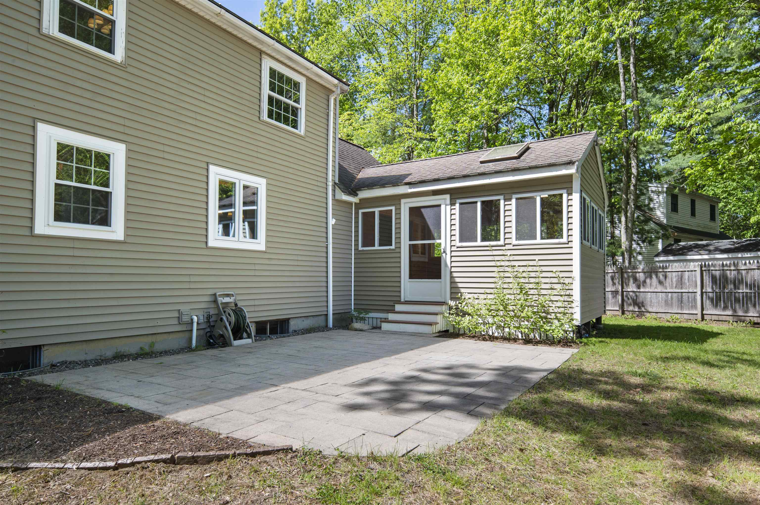 6 Patricia Avenue Exeter, NH 03833 - Photo 5 of 41