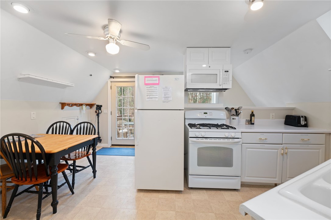 511 Tripps Corner Road Exeter, RI 02822 - Photo 37 of 50