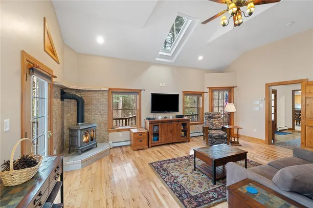 $850,000 | 511 Tripps Corner Road, Exeter, RI 02822