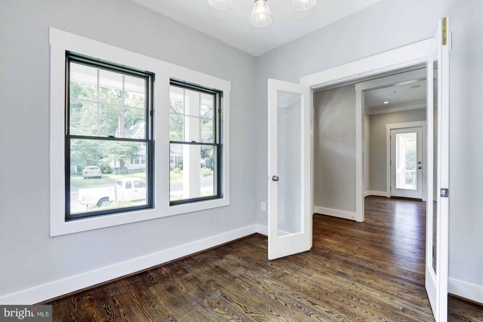 717 Thayer Avenue Silver Spring, MD 20910 - Photo 5 of 30 Interior (General)
