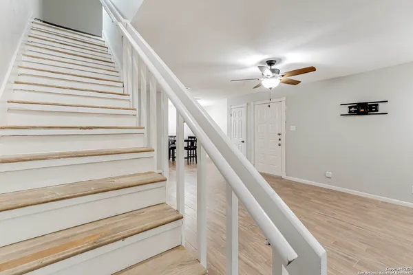 $990 | 4107 Medical Drive, Unit 5208, San Antonio, TX 78229