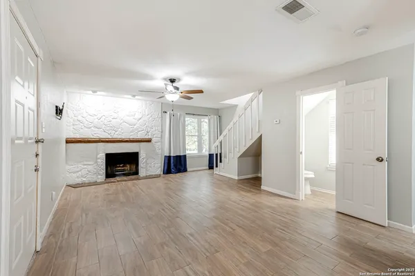 $990 | 4107 Medical Drive, Unit 5208, San Antonio, TX 78229
