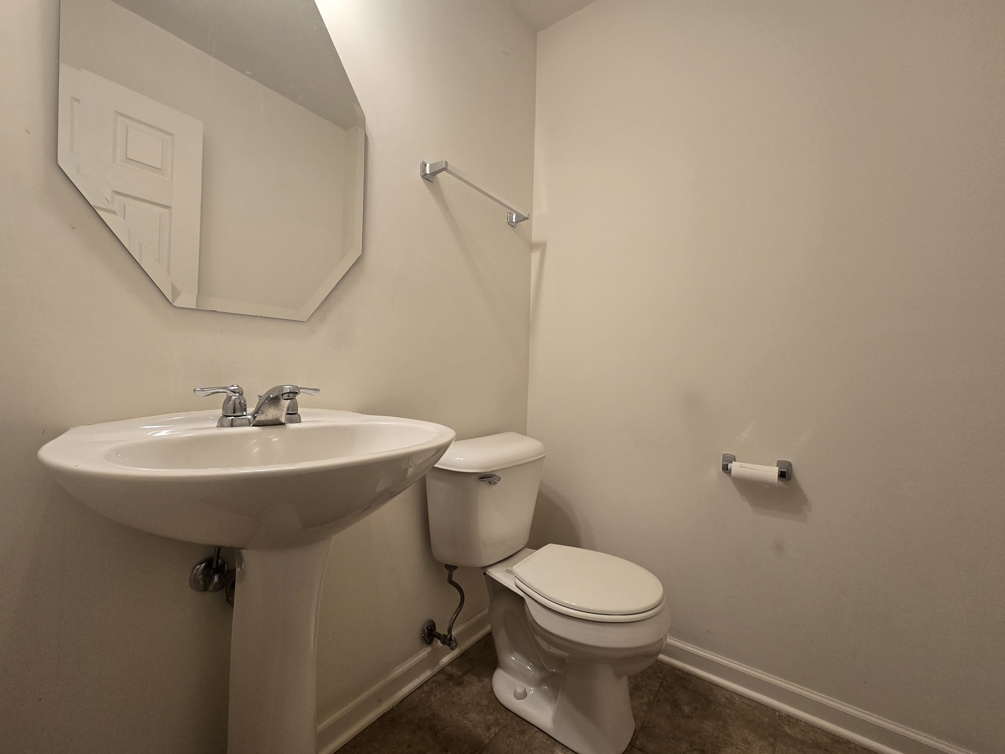 460 South Jade Lane Round Lake, IL 60073 - Photo 8 of 21