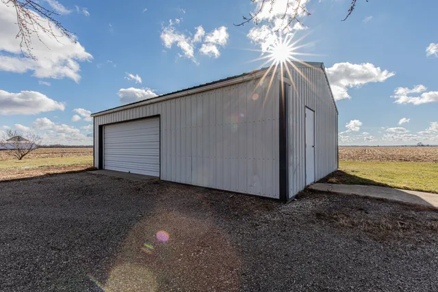 $245,000 | 17394-1600 1600 N Avenue, Princeton, IL 61356