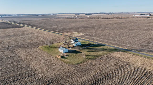 $245,000 | 17394-1600 1600 N Avenue, Princeton, IL 61356