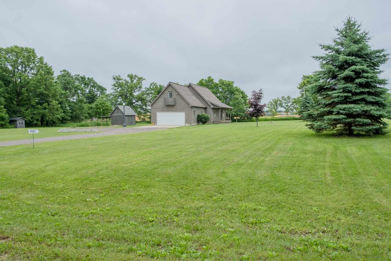 3981 South State Road Durand, MI 48429 - Photo 24 of 31 31384184-23.JPG