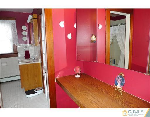 30 Friendship Road Cranbury, NJ 08512 - Photo 13 of 19 a view of a living room with bathroom