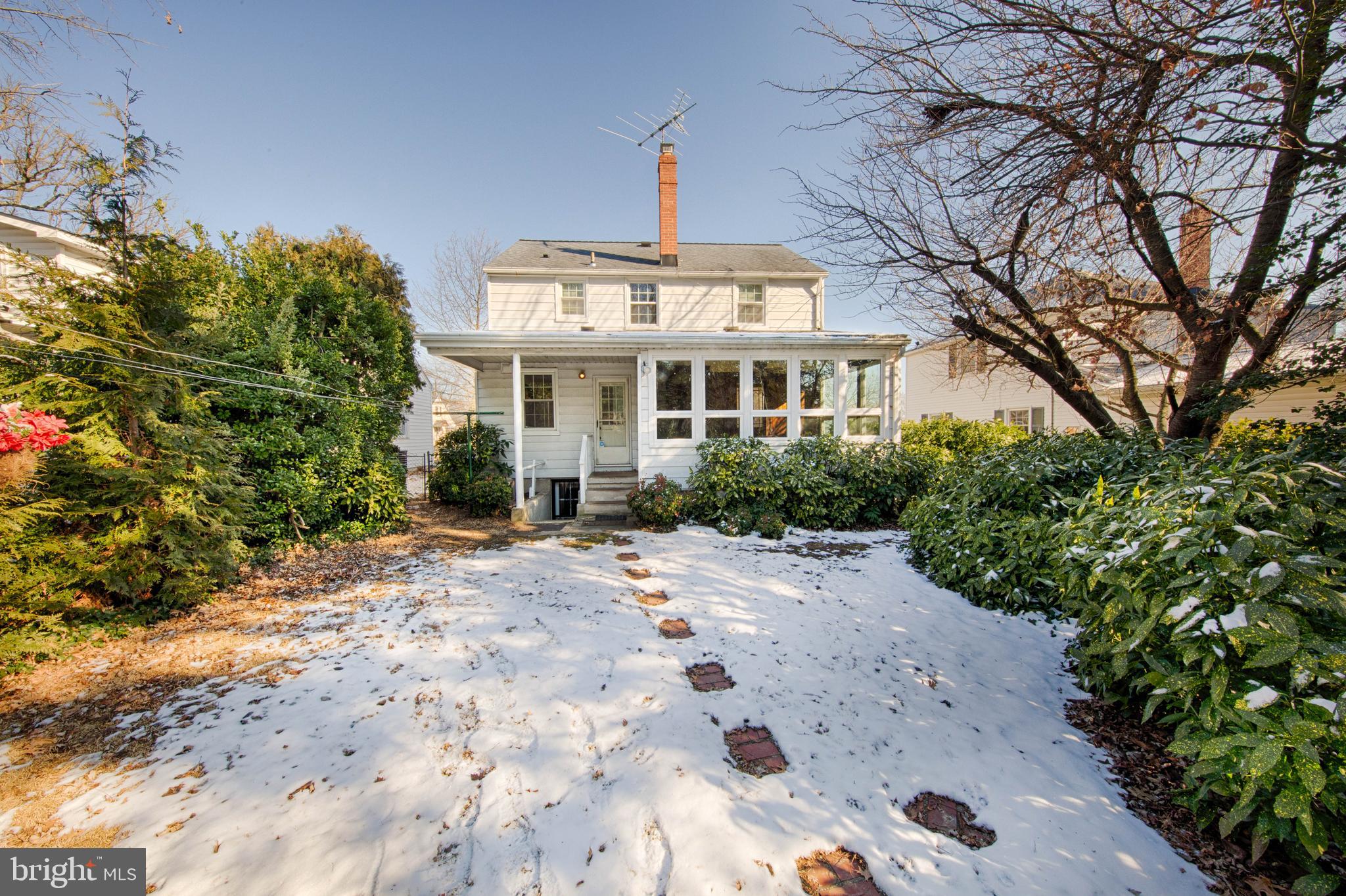 6502 Beechwood Road Baltimore, MD 21239 - Photo 2 of 30 Exterior Rear