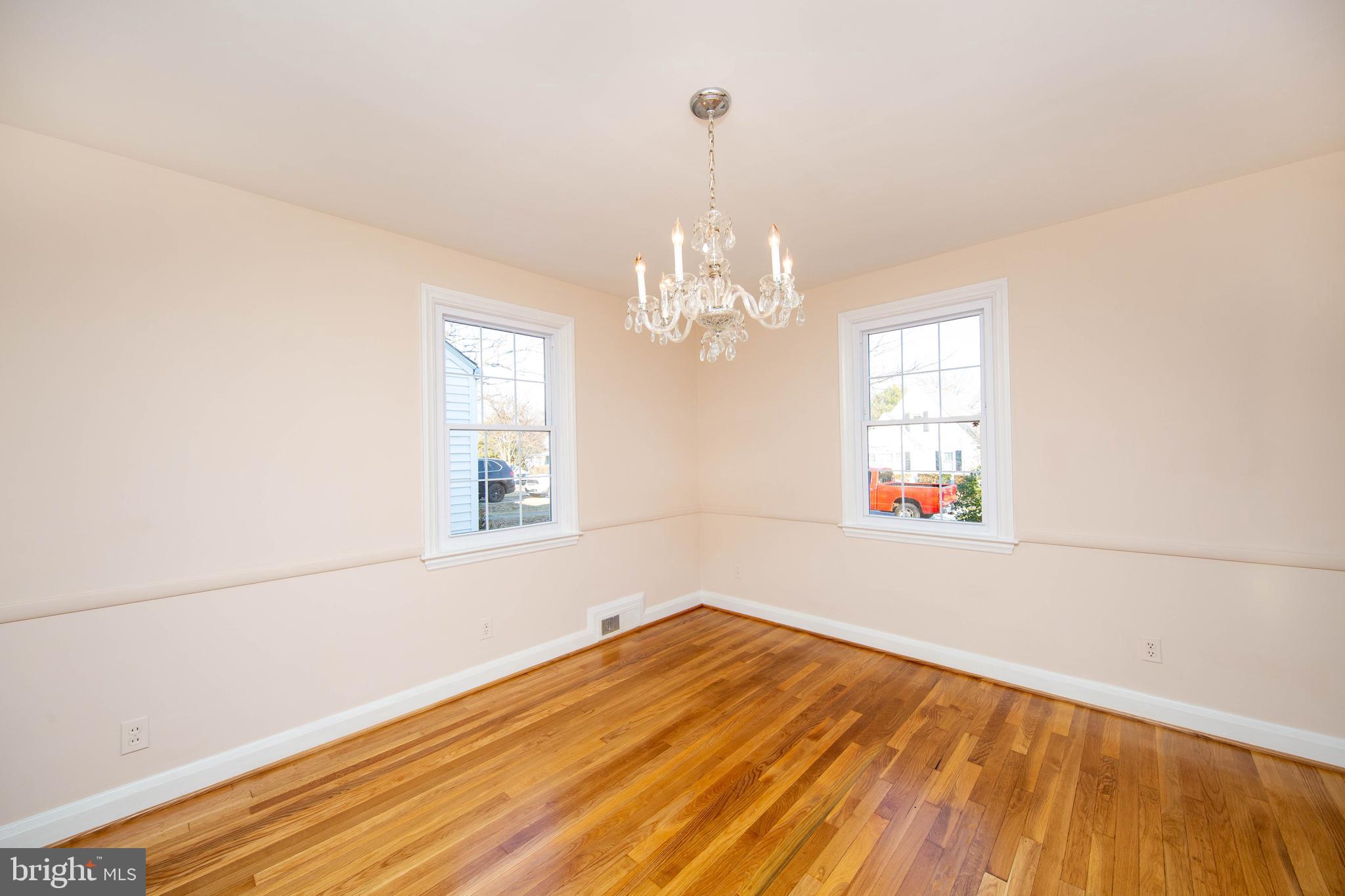 6502 Beechwood Road Baltimore, MD 21239 - Photo 9 of 30 Dining Room with Chair Railing